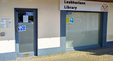 A photo of the front of Clane Library