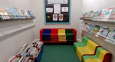 Photo of the inside of Clocha Rince Library